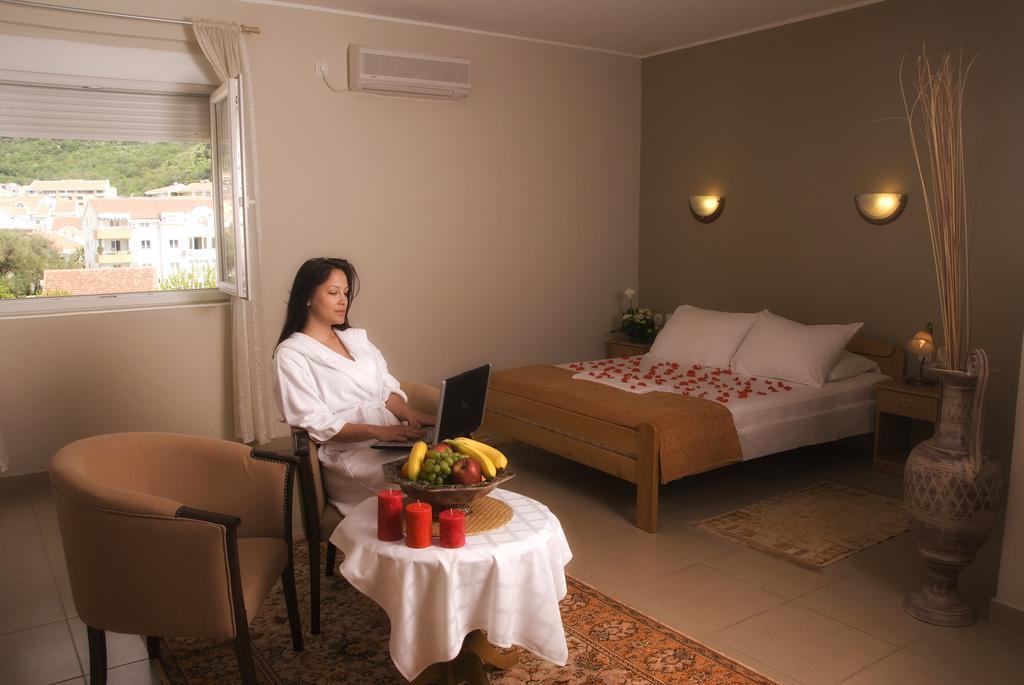 Hotel Kangaroo Budva Exterior foto